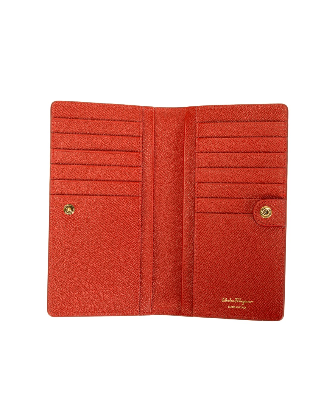 shop SALVATORE FERRAGAMO  Portafoglio: Salvatore Ferragamo portafoglio "Gancini".
Portafoglio grande realizzato in vitello martellato.
Decorato da fibbia Gancini in finitura antique gold sul davanti.
Interno organizzato funzionalmente per contenere banconote, carte di credito e documenti grazie ai molteplici comparti.
Tasca posteriore con zip per le monete.
Dimensioni: lunghezza 17 cm altezza 9 cm profondità 1,5 cm.
Composizione: 100% pelle di vitello.
Fabbricato in Italia.. 22D779 153-027746639 number 6127774